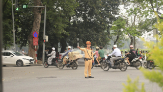 Đèn giao thông linh hoạt theo từng khung giờ và lưu lượng xe