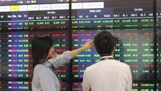 Thị trường điều chỉnh, VN-Index giảm hơn 20 điểm