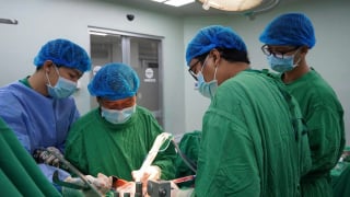 Lần đầu tiên sử dụng hệ thống dao mổ siêu âm CUSA trong phẫu thuật cắt gan tại ĐBSCL