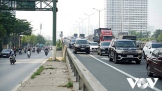 Đi vào làn khẩn cấp trên vành đai 3, có bị trừ điểm GPLX không?