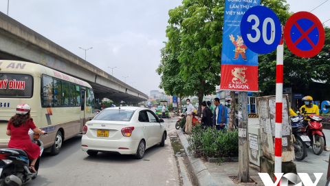 Tái diễn bến cóc xe dù, xử lý vẫn theo kiểu “bắt cóc bỏ đĩa”