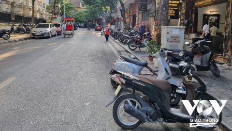 Liệu Hà Nội đã đòi được vỉa hè cho người đi bộ?
