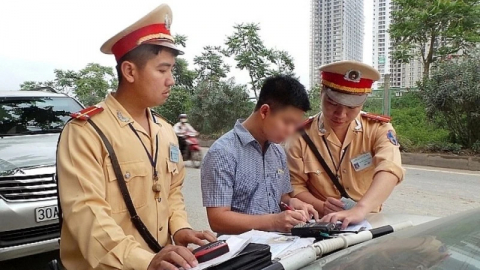 Giấy phép lái xe sẽ có 12 điểm, nếu vi phạm sẽ bị trừ điểm