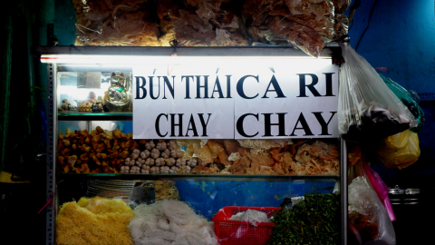 Xóm Giá, phố ẩm thực chay hơn 4 thập kỷ giữa lòng Sài Gòn