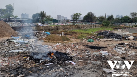 Xã Tân Triều (Hà Nội): Rác vẫn đốt giữa “mùa” ô nhiễm không khí