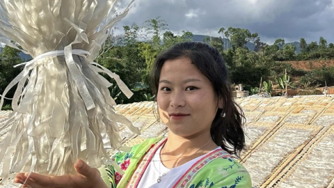 Cô gái H'Mông trở thành 'phú bà' nhờ miến dong