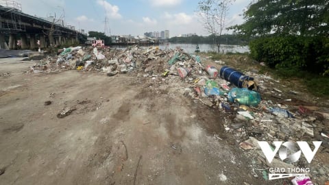 Ô nhiễm dưới dạ cầu Rạch Ông: Chính quyền xử lý chưa dứt điểm
