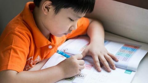 Học 2 buổi, trẻ tự học lúc nào?