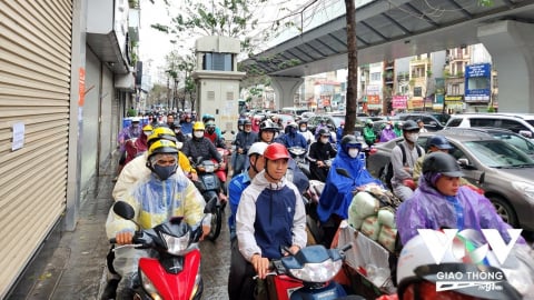 Hà Nội: Tỷ lệ phương tiện tăng gấp 383 lần hạ tầng, thiệt hại 1,2 tỷ USD và hơn thế nữa