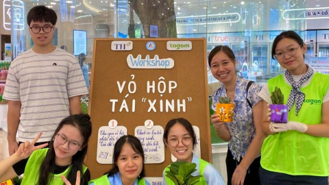 Những vỏ hộp tái “xinh”