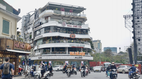 Những ngày qua “Hàm Cá Mập”