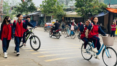 Tháng tư, niềm vui rất thật