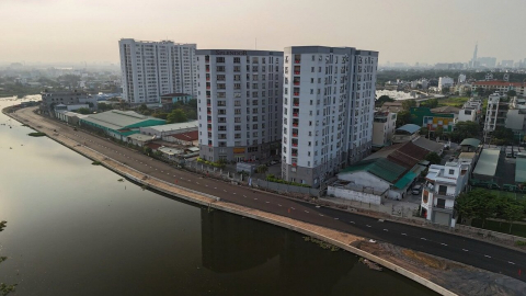 Đường dọc kênh Tham Lương - Bến Cát - rạch Nước Lên đang “thay da đổi thịt”