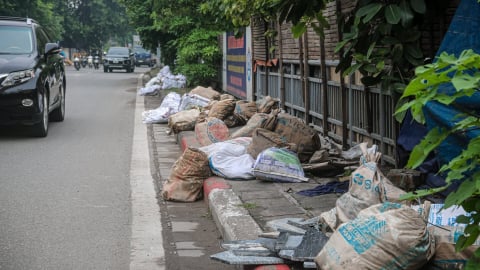 Vành đai Hà Nội 'ngập rác'