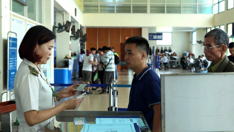 An ninh tại cửa khẩu hàng không: Cần làm rõ quy định về quyền kiểm soát đặc biệt
