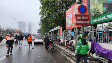 Giám đốc bến xe Giáp Bát: Không có chuyện gây khó cho xe công nghệ, taxi
