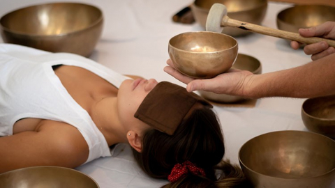 Chữa lành bằng tần số âm thanh sạch đón năm mới
