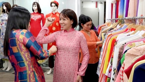 Cửa hàng áo dài 0 đồng