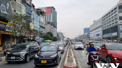 'Ném' tiền tỷ ra đường (Bài 1): Làm 10 đồng, “nướng” 3 đồng vào ùn tắc