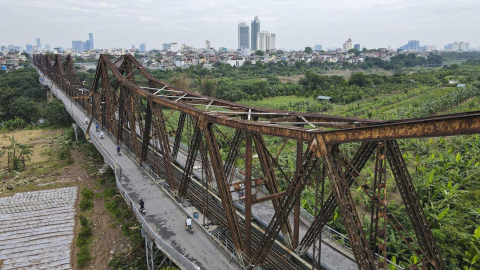 8 sự thật về cây cầu Long Biên trăm tuổi sắp được khoác áo tiền tỉ