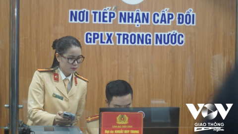 GPLX quá hạn dưới 01 tháng vẫn không phải sát hạch lý thuyết; nếu...
