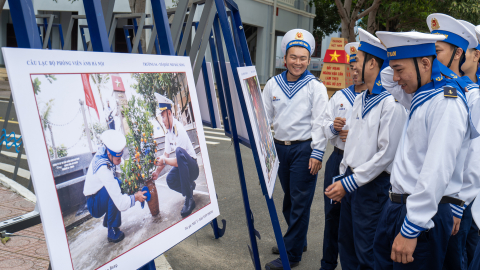 Khai mạc triển lãm 'Hoàng Sa, Trường Sa - Tổ quốc nơi đầu sóng'