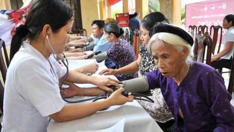 Người cao tuổi chưa có thẻ Bảo hiểm y tế: Đề xuất Nhà nước hỗ trợ