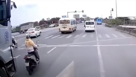 Top 5 tài xế đi xe như 'nhắm mắt'
