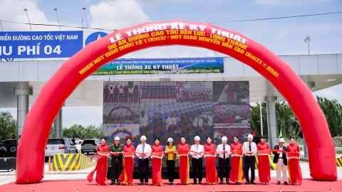 Khởi công, khánh thành 80 công trình dự án trọng điểm kỷ niệm 50 năm thống nhất đất nước
