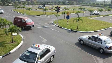Đào tạo lái xe giới hạn 90 ngày, học lý thuyết được chọn online