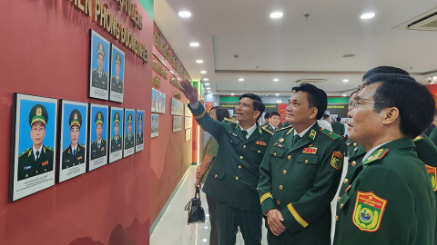 Bộ đội Biên phòng TP.HCM khánh thành phòng truyền thống, ra mắt sách lịch sử 50 năm