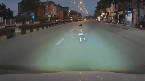 6 tình huống thót tim trên đường