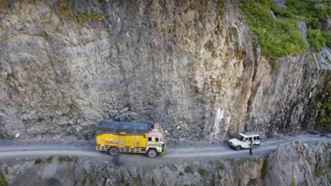 Cung đường tử thần Kilar: Nơi thử thách bản lĩnh phi thường của những 'vua đường núi'