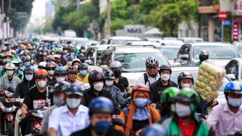 Khuôn mặt người dân trong chính sách