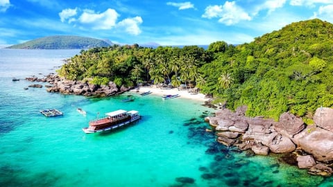 Chuyển đổi xanh ở Côn Đảo không phải chỉ nghĩ đến xe điện chạy chằng chịt