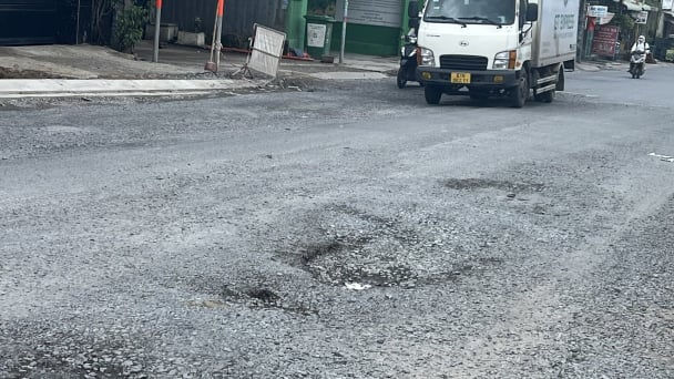 Thủ Đức: Tuyến đường chiến lược nhưng gần môt thập kỷ vẫn chưa hoàn thiện