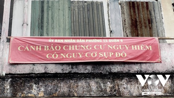 Bất an khi sống cạnh 'chung cư có thể sập bất cứ lúc nào'