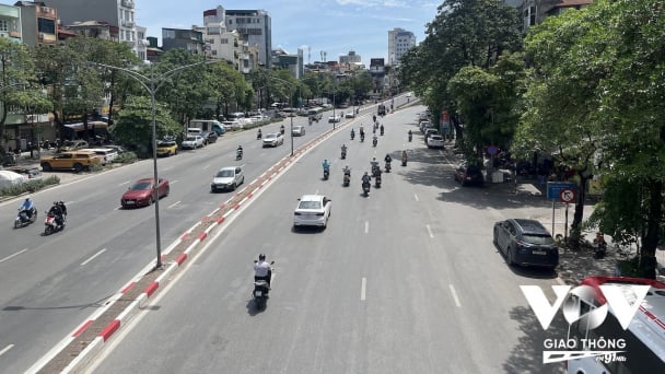 Thiếu cây thêm công trình, Hà Nội càng nóng nực