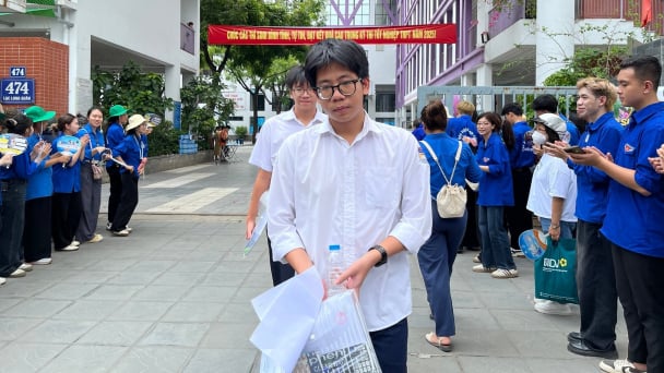 Đổi mới, sáng tạo hay... đánh đố học trò?