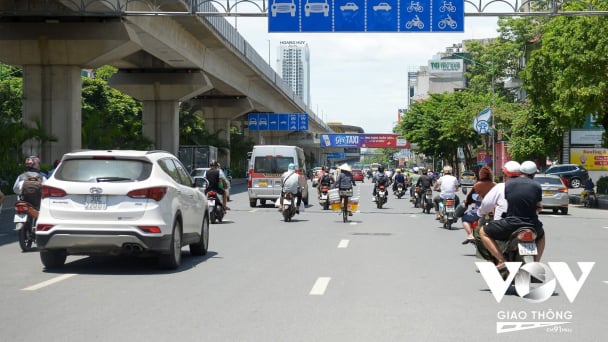 Cấm xe máy xăng quá sớm, có thể tạo ra khủng hoảng...