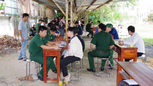 Tiếp nhận 38 công dân Việt Nam từ Campuchia