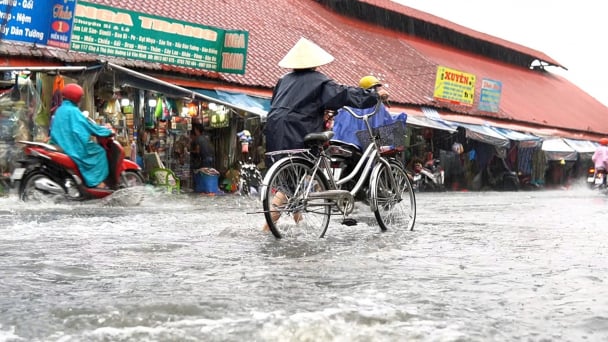 Đầu tư thêm 5.000 tỷ chống ngập cho chợ Thủ Đức, liệu có hết bì bõm?