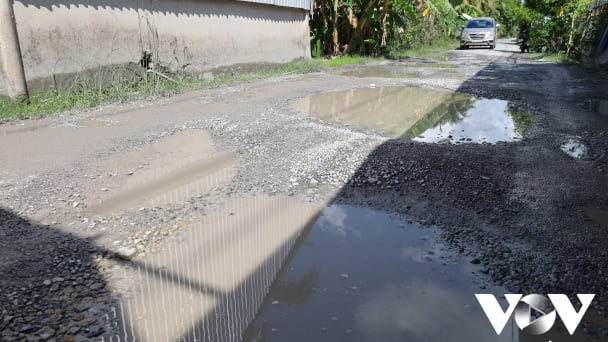 Hậu Giang: Khẩn trương dặm vá lộ 13.000 để đảm bảo ATGT