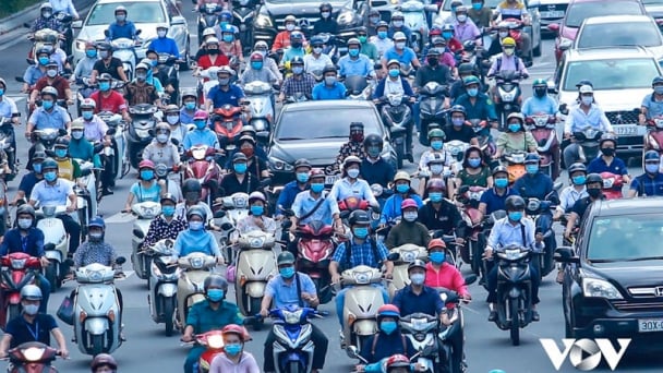 UBND phường Cửa Nam (Hà Nội) bác bỏ thông tin “thí điểm cấm xe xăng”