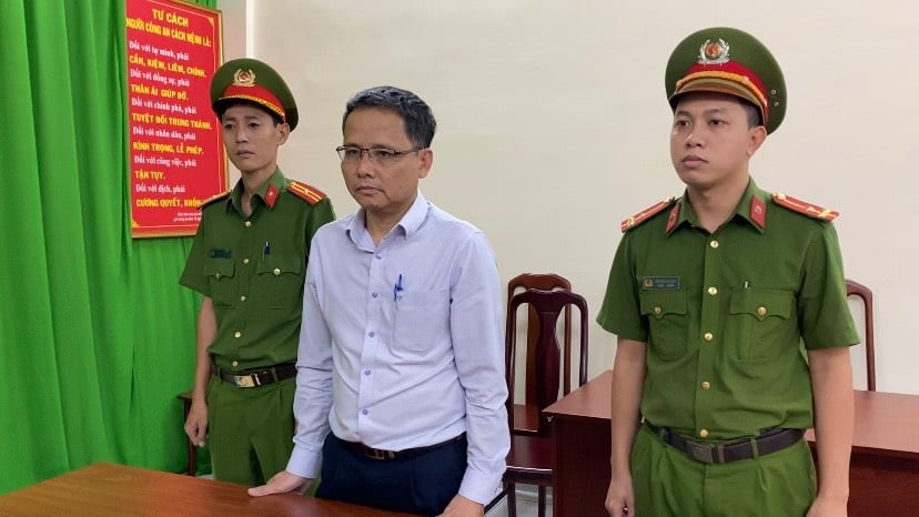 Nguyễn Vũ Hải tại cơ quan Công an.