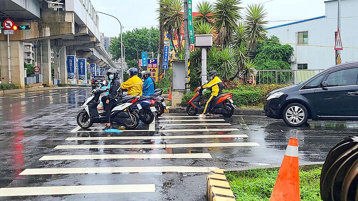 Việc chấp hành luật giao thông của người dân Đài Loan còn kém. (Ảnh: taipeitimes)
