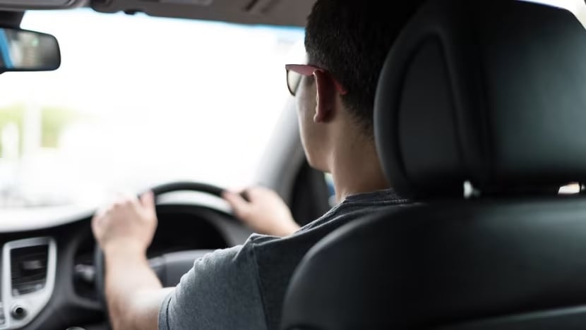Các chương trình thưởng từ các nền tảng như Grab, Gojek hay TADA thường yêu cầu tài xế hoàn thành hàng trăm chuyến mỗi tuần để nhận thưởng. (Ảnh: Unsplash)
