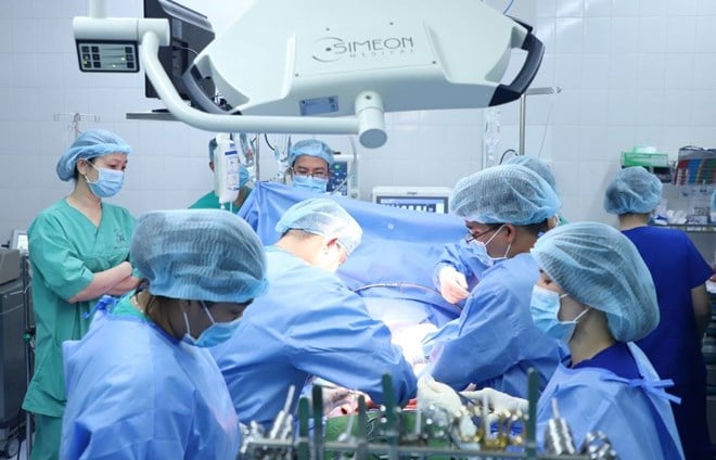 Theo đề xuất của Bộ Y tế, khi người đăng ký hiến mô, tạng được xác định chết tim, chết não, cơ quan y tế có thể lấy mô, tạng mà không cần thêm sự đồng ý của gia đình (laodong.vn)