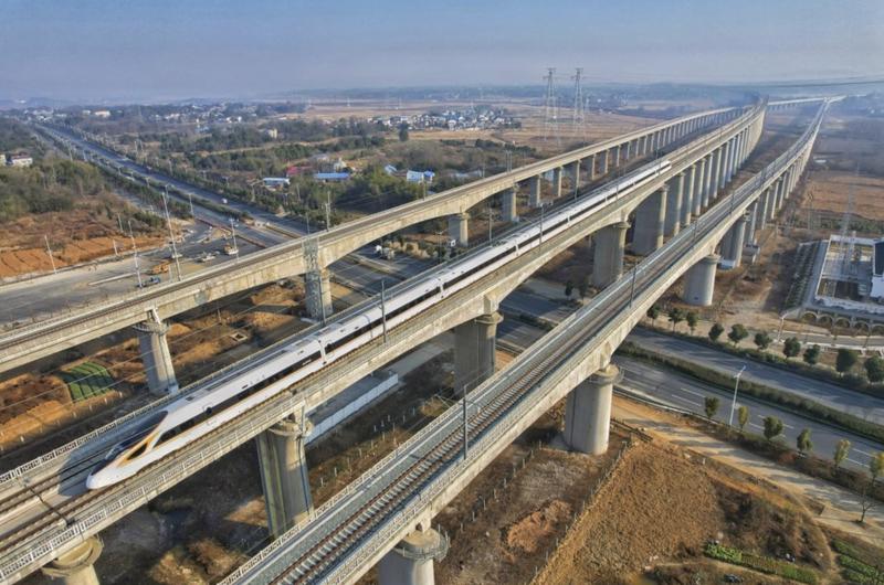 Không phải tới bây giờ ý tưởng về tuyến đường sắt tốc độ cao Bắc-Nam mới xuất hiện mà hơn 10 năm trước đề xuất này đã được đặt trên bàn nghị sự của Quốc hội (Ảnh minh họa)