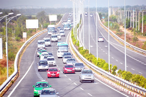 Đường cao tốc TP.HCM - Long Thành - Dầu Giây tuyến kết nối giao thông quan trọng của Vùng kinh tế trọng điểm phía Nam. Ảnh: Báo Đồng Nai